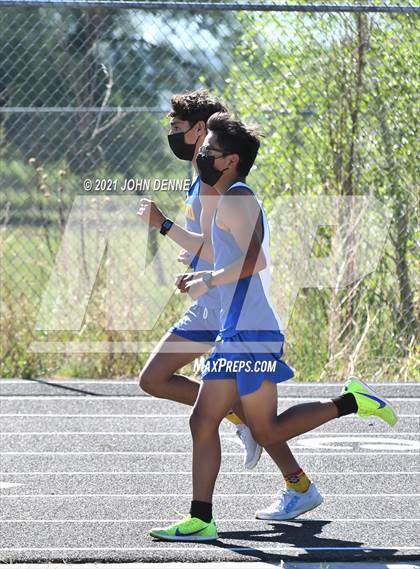 Thumbnail 1 in NMAA 2A District 5 Championships photogallery.