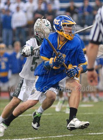 Thumbnail 2 in Yorktown vs. West Islip (NYSPHSAA Class A Semifinal) photogallery.