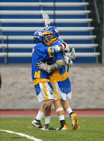 Thumbnail 3 in Yorktown vs. West Islip (NYSPHSAA Class A Semifinal) photogallery.