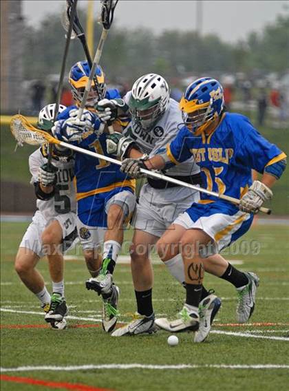 Thumbnail 3 in Yorktown vs. West Islip (NYSPHSAA Class A Semifinal) photogallery.