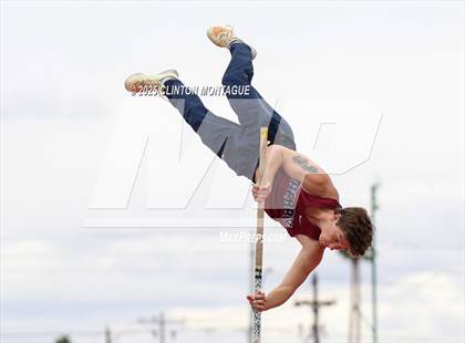 Thumbnail 1 in Devon Allen Invitational (Pole Vault) photogallery.