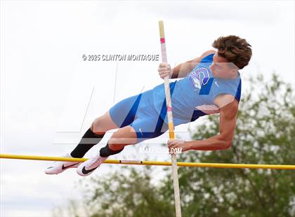 Thumbnail 1 in Devon Allen Invitational (Pole Vault) photogallery.