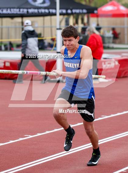 Thumbnail 3 in Devon Allen Invitational (Pole Vault) photogallery.