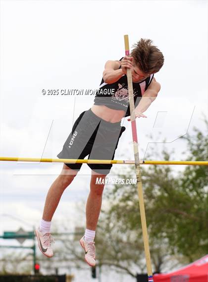 Thumbnail 1 in Devon Allen Invitational (Pole Vault) photogallery.