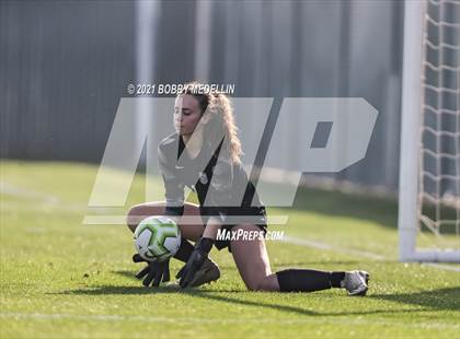 Thumbnail 2 in Bakersfield vs. Buchanan photogallery.