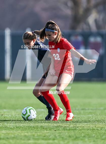 Thumbnail 3 in Bakersfield vs. Buchanan photogallery.