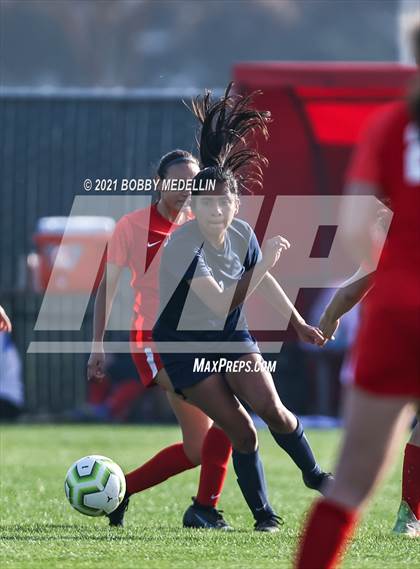 Thumbnail 3 in Bakersfield vs. Buchanan photogallery.
