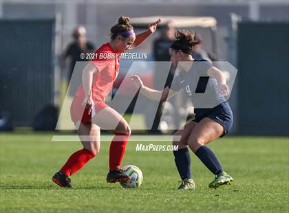 Thumbnail 2 in Bakersfield vs. Buchanan photogallery.