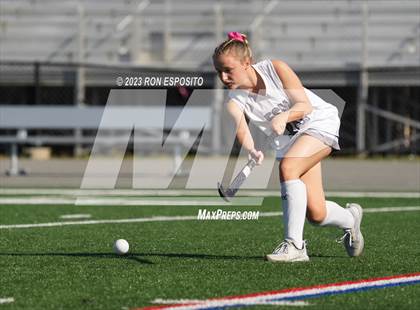Thumbnail 1 in Shoreham Wading River vs Eastport South Manor (NYSPHSAA Section XI Class B Final) photogallery.