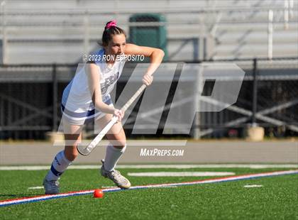 Thumbnail 2 in Shoreham Wading River vs Eastport South Manor (NYSPHSAA Section XI Class B Final) photogallery.