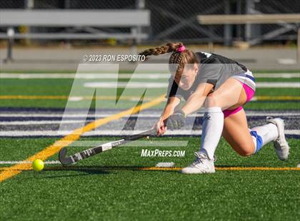Thumbnail 1 in Shoreham Wading River vs Eastport South Manor (NYSPHSAA Section XI Class B Final) photogallery.