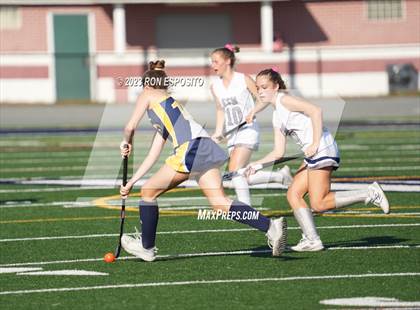 Thumbnail 2 in Shoreham Wading River vs Eastport South Manor (NYSPHSAA Section XI Class B Final) photogallery.