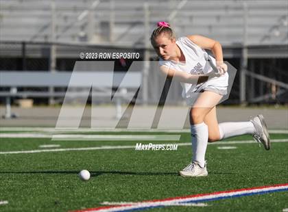 Thumbnail 3 in Shoreham Wading River vs Eastport South Manor (NYSPHSAA Section XI Class B Final) photogallery.