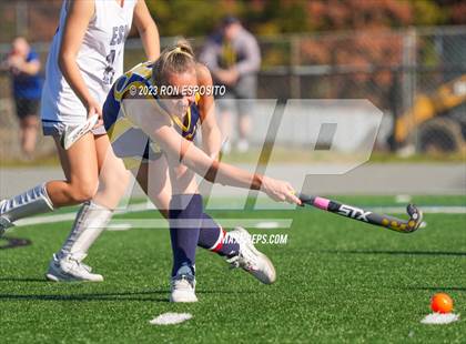 Thumbnail 1 in Shoreham Wading River vs Eastport South Manor (NYSPHSAA Section XI Class B Final) photogallery.