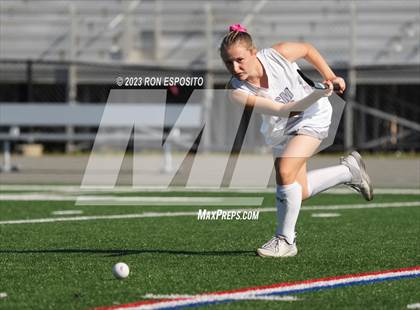 Thumbnail 1 in Shoreham Wading River vs Eastport South Manor (NYSPHSAA Section XI Class B Final) photogallery.