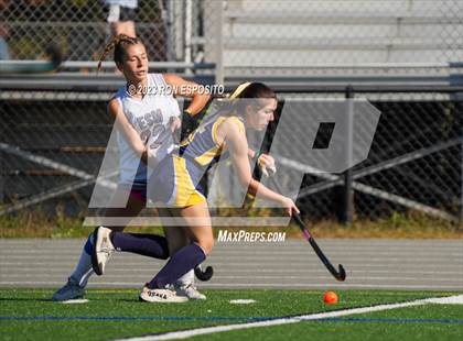 Thumbnail 3 in Shoreham Wading River vs Eastport South Manor (NYSPHSAA Section XI Class B Final) photogallery.