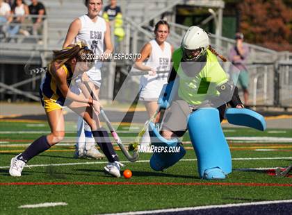 Thumbnail 1 in Shoreham Wading River vs Eastport South Manor (NYSPHSAA Section XI Class B Final) photogallery.