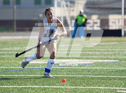 Thumbnail 1 in Shoreham Wading River vs Eastport South Manor (NYSPHSAA Section XI Class B Final) photogallery.