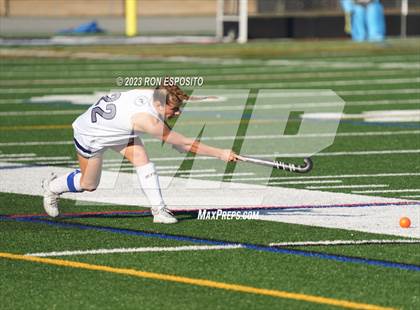 Thumbnail 1 in Shoreham Wading River vs Eastport South Manor (NYSPHSAA Section XI Class B Final) photogallery.