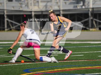 Thumbnail 3 in Shoreham Wading River vs Eastport South Manor (NYSPHSAA Section XI Class B Final) photogallery.