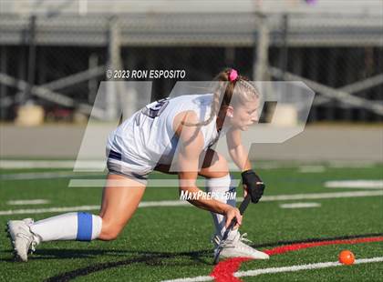 Thumbnail 1 in Shoreham Wading River vs Eastport South Manor (NYSPHSAA Section XI Class B Final) photogallery.