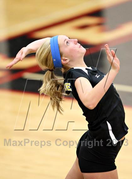 Thumbnail 3 in Arapahoe @ Eaglecrest photogallery.