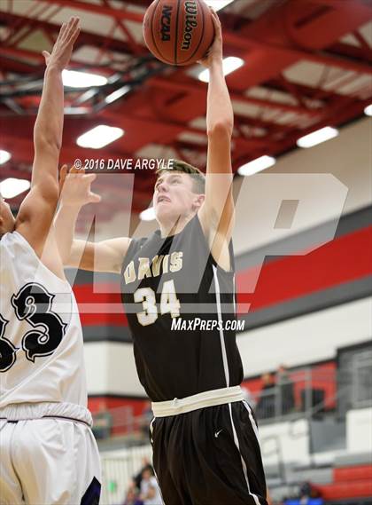 Thumbnail 1 in Lehi vs. Davis (Utah Elite 8 Tournament) photogallery.