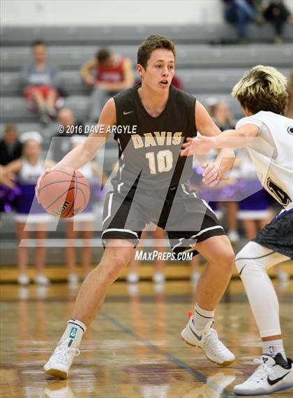 Thumbnail 1 in Lehi vs. Davis (Utah Elite 8 Tournament) photogallery.