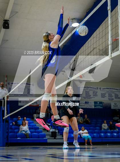 Thumbnail 3 in Marshall @ Cotter photogallery.