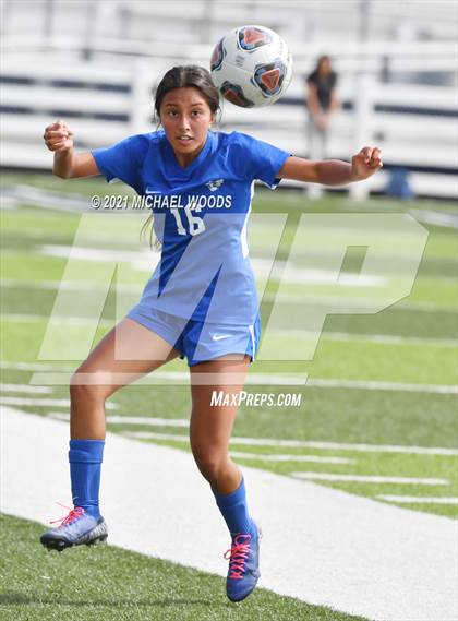 Thumbnail 3 in Bentonville West vs Bryant (AAA 6A Second Round Playoff) photogallery.