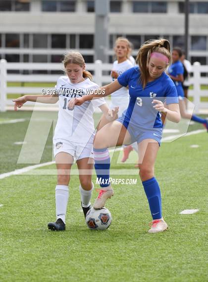Thumbnail 3 in Bentonville West vs Bryant (AAA 6A Second Round Playoff) photogallery.