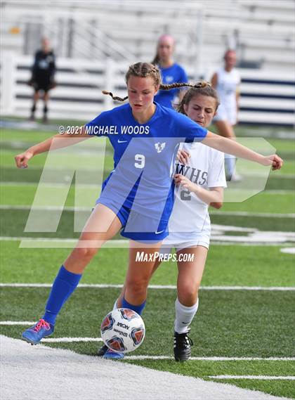 Thumbnail 1 in Bentonville West vs Bryant (AAA 6A Second Round Playoff) photogallery.