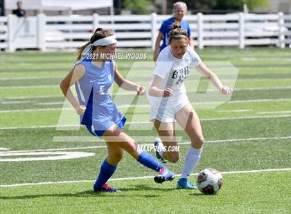 Thumbnail 3 in Bentonville West vs Bryant (AAA 6A Second Round Playoff) photogallery.
