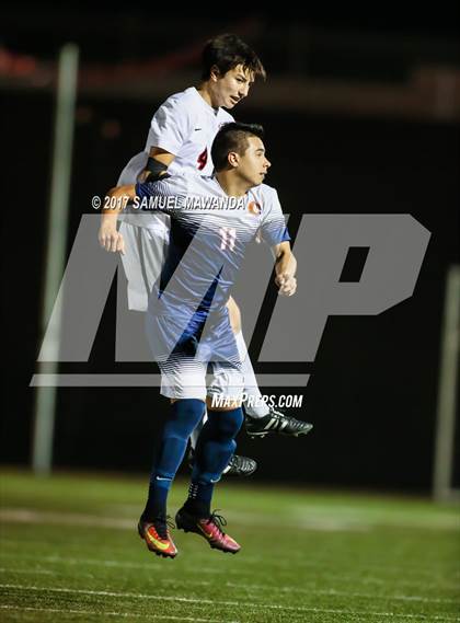 Thumbnail 3 in Harvard-Westlake vs Chaminade photogallery.