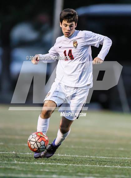 Thumbnail 3 in Harvard-Westlake vs Chaminade photogallery.