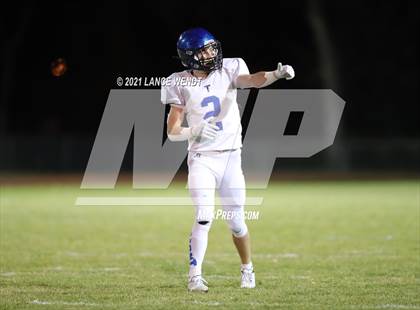 Thumbnail 2 in Longmont @ Dakota Ridge (CHSAA 4A Second Round Playoffs) photogallery.