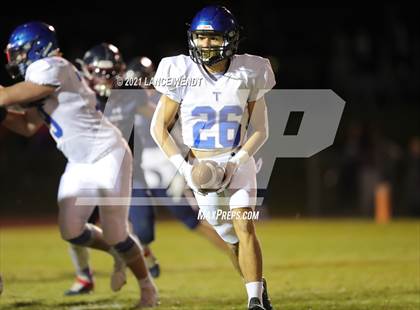 Thumbnail 2 in Longmont @ Dakota Ridge (CHSAA 4A Second Round Playoffs) photogallery.