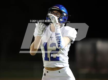 Thumbnail 3 in Longmont @ Dakota Ridge (CHSAA 4A Second Round Playoffs) photogallery.