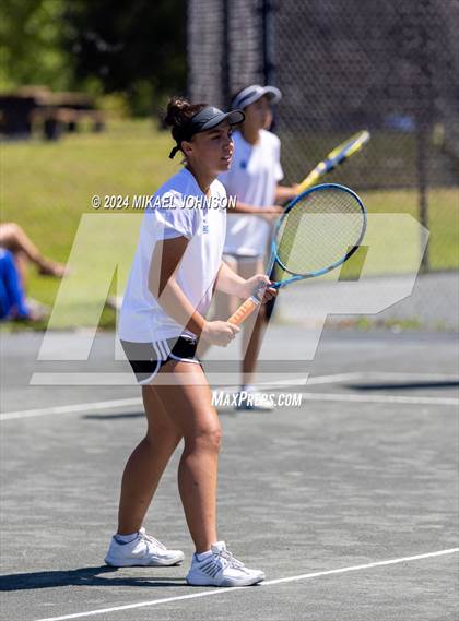 Thumbnail 1 in FHSAA 1A District 4 (Day 2) photogallery.