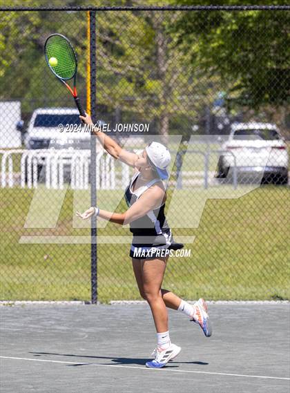 Thumbnail 3 in FHSAA 1A District 4 (Day 2) photogallery.
