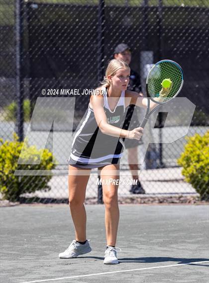 Thumbnail 3 in FHSAA 1A District 4 (Day 2) photogallery.