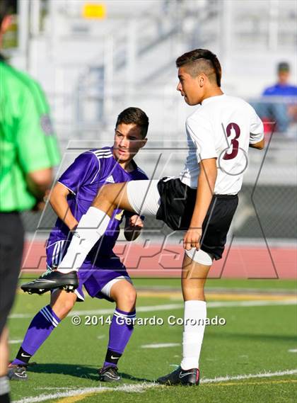 Thumbnail 2 in Weston Ranch vs. Livingston (CIF SJS D4 Final) photogallery.