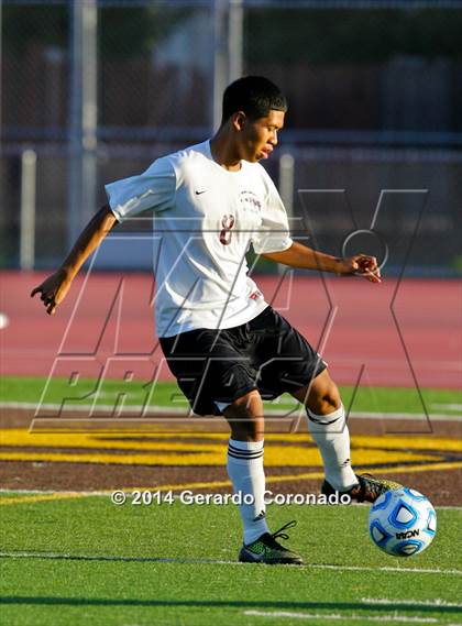 Thumbnail 2 in Weston Ranch vs. Livingston (CIF SJS D4 Final) photogallery.