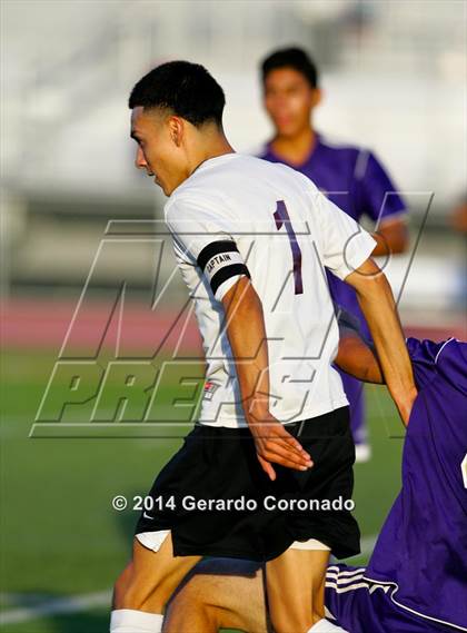 Thumbnail 3 in Weston Ranch vs. Livingston (CIF SJS D4 Final) photogallery.