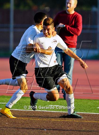 Thumbnail 3 in Weston Ranch vs. Livingston (CIF SJS D4 Final) photogallery.