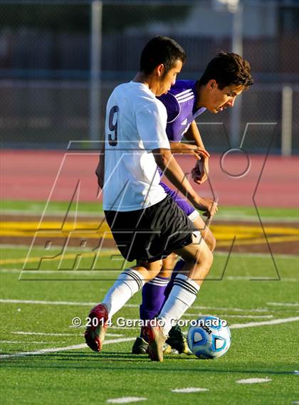Thumbnail 1 in Weston Ranch vs. Livingston (CIF SJS D4 Final) photogallery.