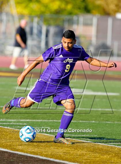 Thumbnail 1 in Weston Ranch vs. Livingston (CIF SJS D4 Final) photogallery.