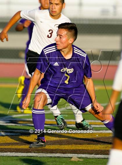 Thumbnail 2 in Weston Ranch vs. Livingston (CIF SJS D4 Final) photogallery.