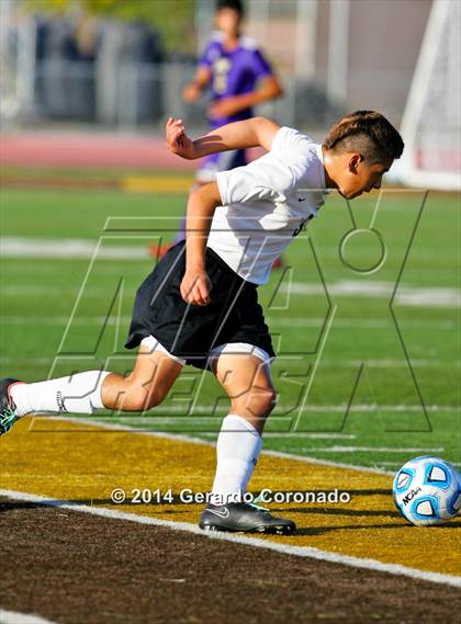 Thumbnail 2 in Weston Ranch vs. Livingston (CIF SJS D4 Final) photogallery.