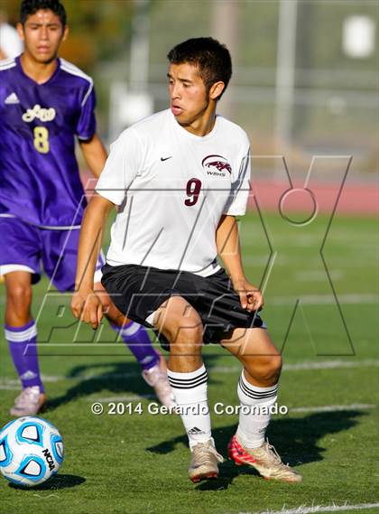 Thumbnail 2 in Weston Ranch vs. Livingston (CIF SJS D4 Final) photogallery.